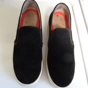 COPY - Skechers Street Rise Fit Suede Platform Sneakers